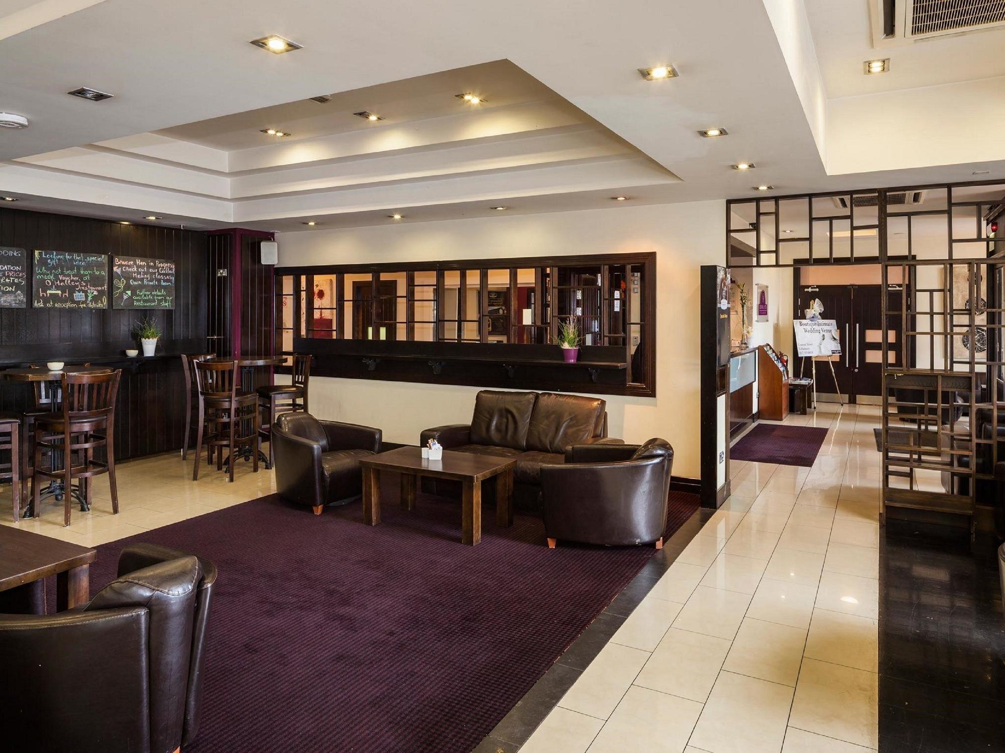 Central Hotel Tullamore Exteriör bild